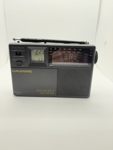 Vintage grundig traveler - grundig,