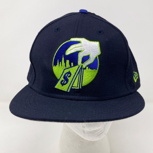 Cappello berretto aderente con