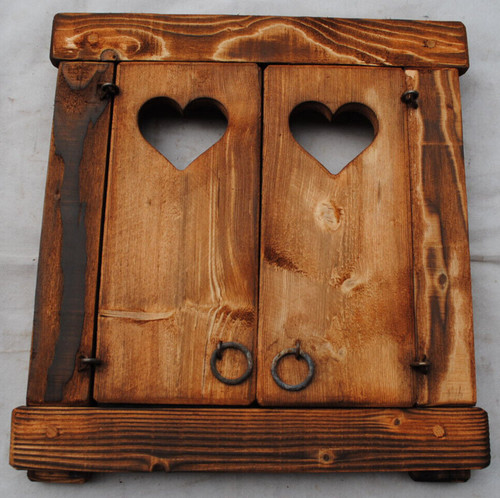 Finestra legno con - finestra, grata