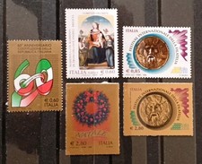 W041 - 2008 ITALIA - 5 francobolli (oro) MNH - filatelia, natale repubblica