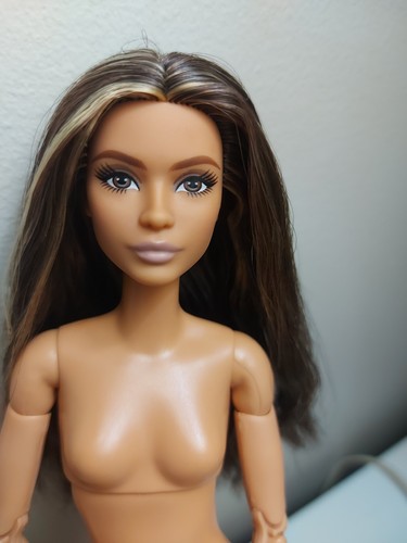 Barbie looks model lina - barbie,