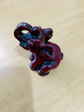 Statuetta Elefante Rosso - Altezza 5 cm - Resina Effetto Pietra - Rosso Scuro