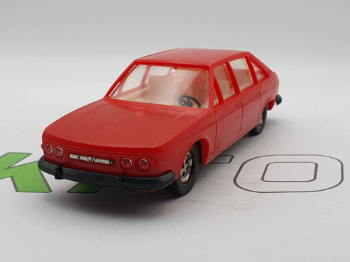 Tatra 613 kdn - 613, 1/35