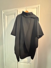 Mantella Ferragamo in panno