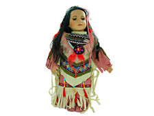 Bambola porcellana nativi