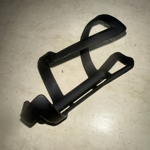 Gabbia borraccia ingresso