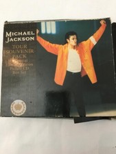 Michael jackson tour souvenir pack 3 cd in cofanetto
