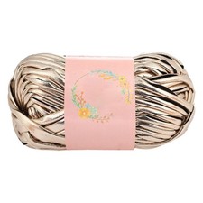 Filato all'uncinetto lucido