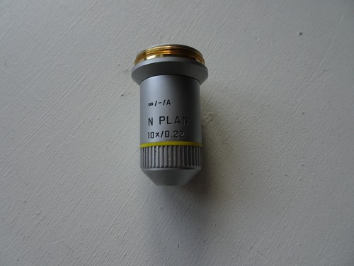 Obiettivo per microscopio