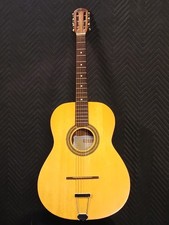 Chitarra acustica vintage