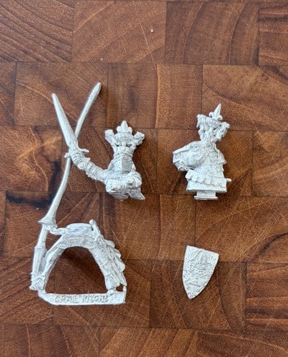 Warhammer bretonnian grail - bretonnian,
