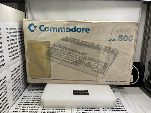 Amiga 500 commodore con - amiga,