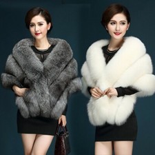 Donna Pelliccia Finta