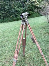 Wild Heerbrugg Switzerland NAK2-113129 livello automatico include custodia e treppiede