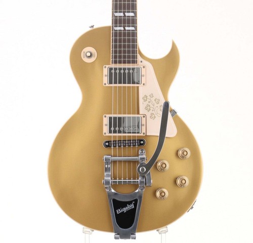 Gibson guitar the month - of,
