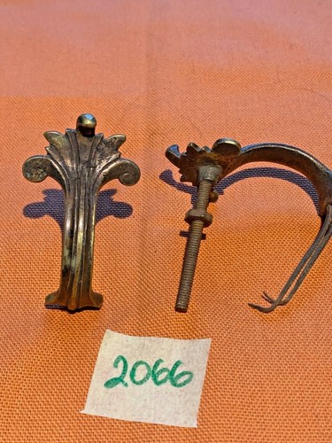 Cinque antiche maniglie - cinque,