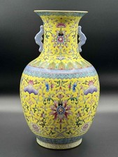 Vaso da terra giallo rosa