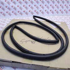 GUARNIZIONE PORTA ANTERIORE