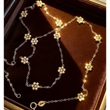 Collana con ciondolo fiore