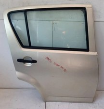 67003B1020 PORTA POSTERIORE DESTRO per DAIHATSU SIRION 2A SERIE (01/05>) 1.0