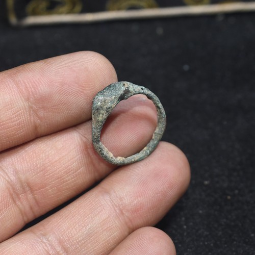 Anello bronzo antico romano - in,