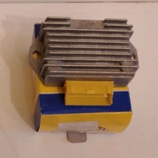 REGOLATORE TENSIONE PIAGGIO