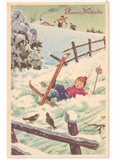 Non Viaggiata cartolina Buon Natale d'epoca bambino caduta sci uccelli steccato