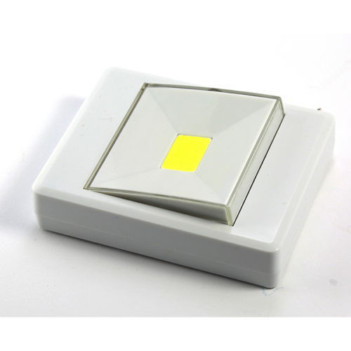 Luce led adesivo con - a,