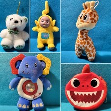 ⭐ 5 Peluche - Elefante Chicco, Giraffa Ferrero, Squalo, Teletubbies, Orsetto