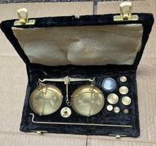 Antica bilancia per gioielli