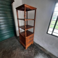 mobile vintage angolare in legno massello dimensioni 0,55 m x 0, 51m x 1,65m 