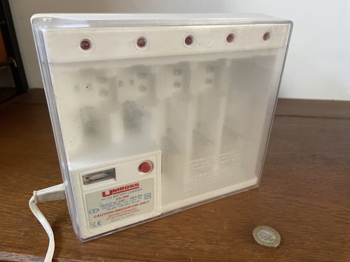 Caricabatteria uniross 2000 - uniross,