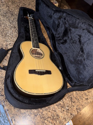 Mitchell mub70s ukulele - mitchell,