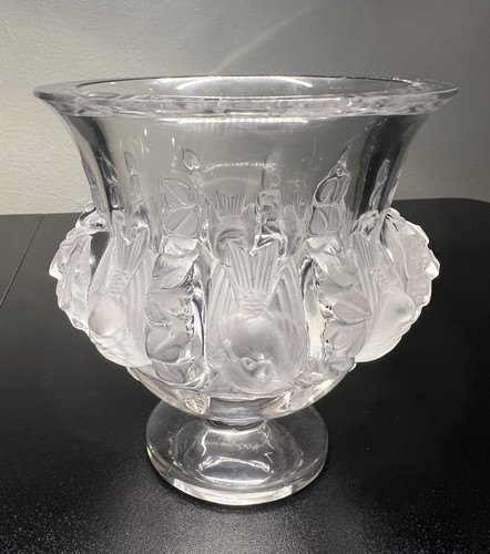 Lalique dampierre france dove - lalique,