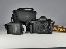 FOTOCAMERA REFLEX DIGITALE