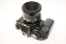Minolta AF 9000 con Maxxum Macro 50 mm f2.8
