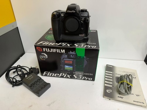Fujifilm finepix pro 3 - fujifilm,