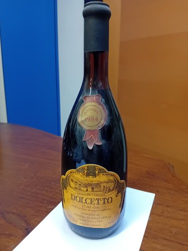 Antica bottiglia vino rosso - bottiglia,