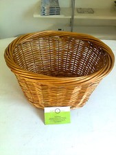 FRONT WICKER OVAL BASKET