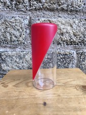 Shaker ice coffee Makio Hasuike per Nespresso design moderno plastica rossa 