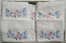 SET TELO BAGNO, 2 ASCIUGAMANI VISO E 2 ASCIUGAMANI OSPITI IN SPUGNA DI COTONE