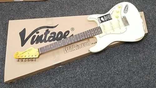 Chitarra elettrica vintage - , v6