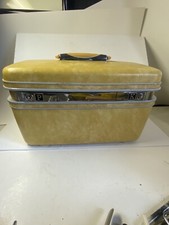 Beauty Train Case Samsonite