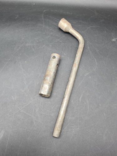 Wheel wrench spark plug - wheel, +