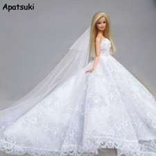 Abito da sposa in puro pizzo