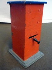 Chiosco biglietti self-service, metallo stagnato, anni '30-40, scala 0, h: 13 cm,  