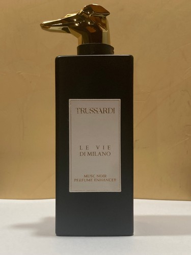 Trussardi vie milano - trussardi, le