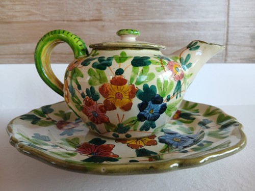 Teiera con tre tazzine - , di