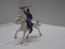 CROMOPLASTO ISAS SOLDATINO IN GOMMA A CAVALLO SOLDATO NORDISTA CON FUCILE (9)