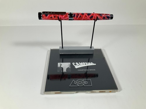 Acme studio red - studio, "red